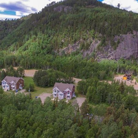 Condo Mont-Edouard 2 L'Anse-Saint-Jean Bagian luar foto